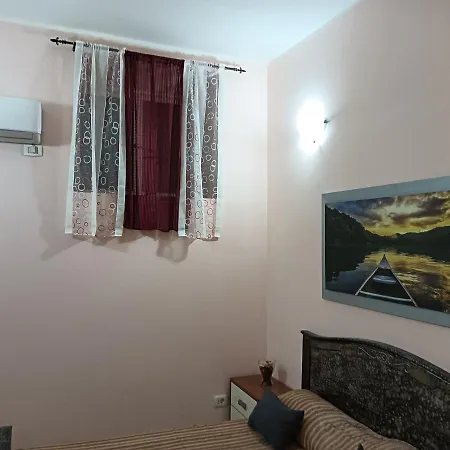 Vintage House Center