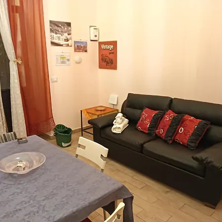 Vintage House Center Katania