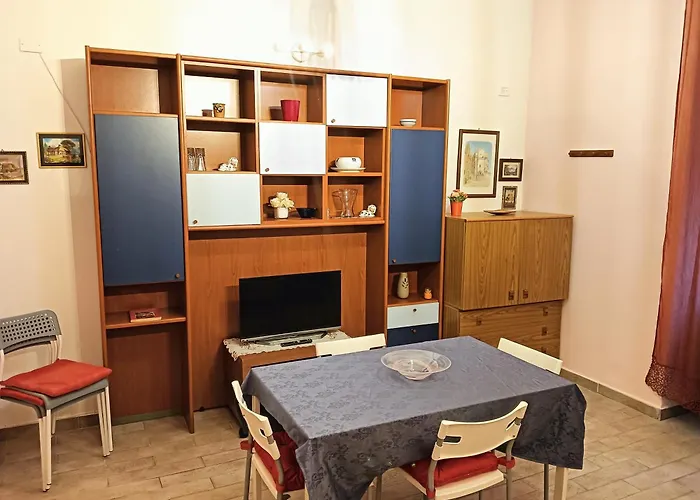 Vintage House Center